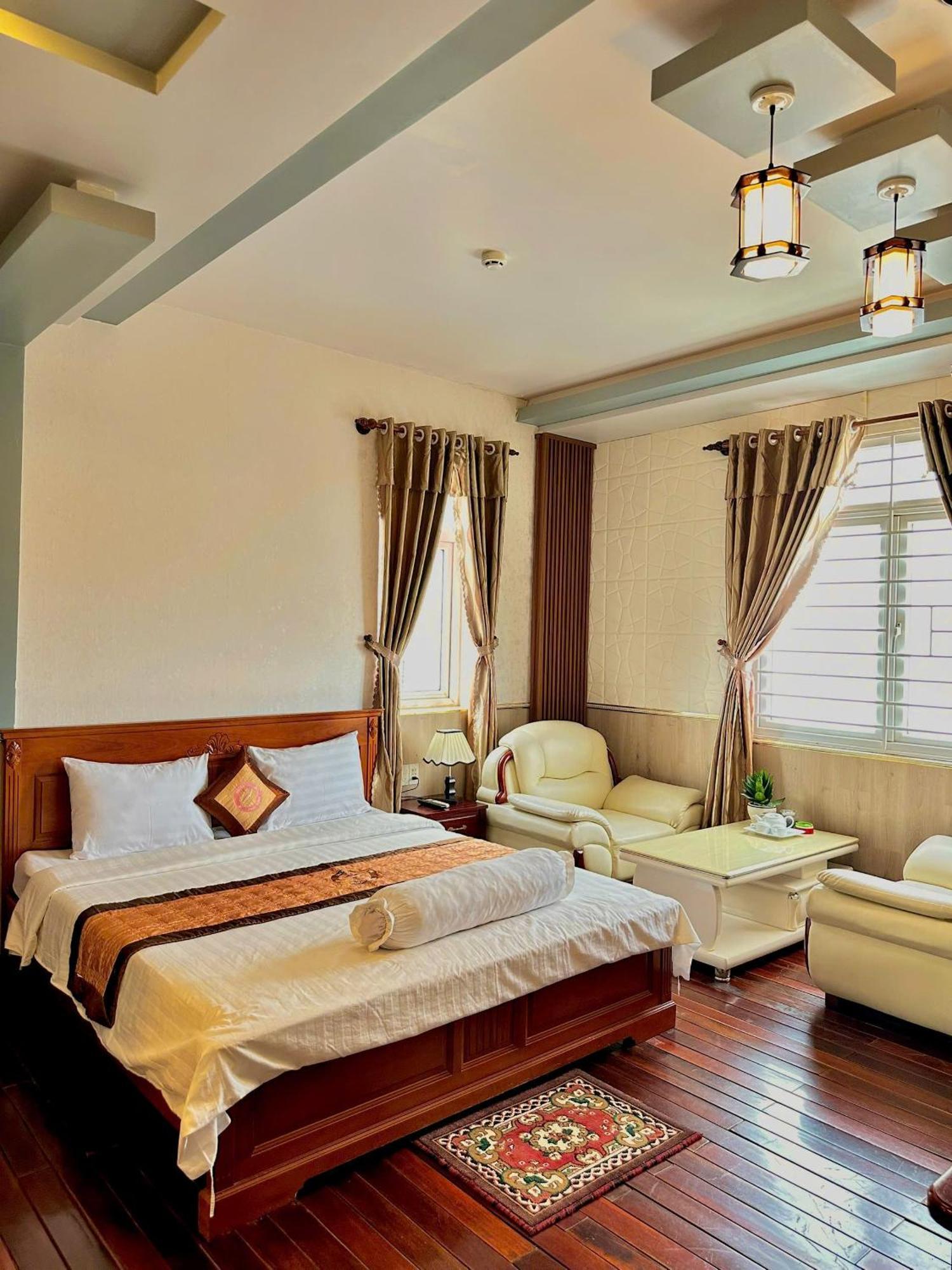 Phuc Hung 2 Hotel แส็คสา ภายนอก รูปภาพ